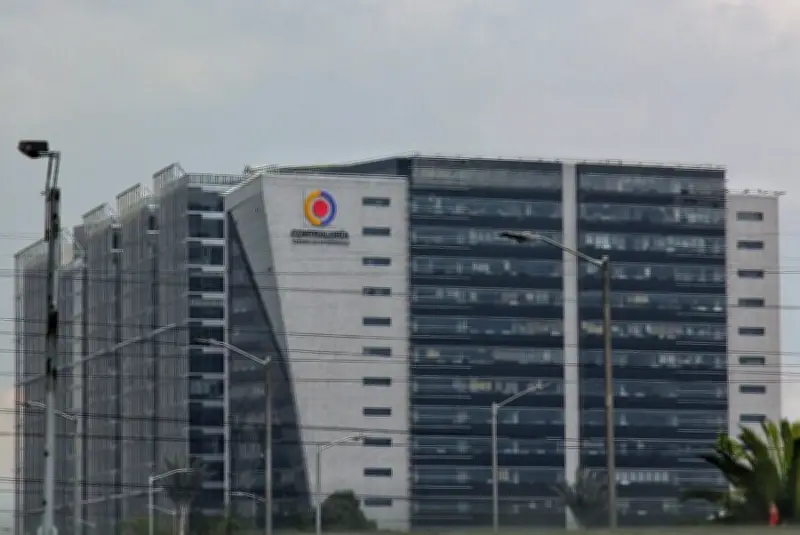 Contraloría revela pico de contratación directa antes de Ley de Garantías electorales