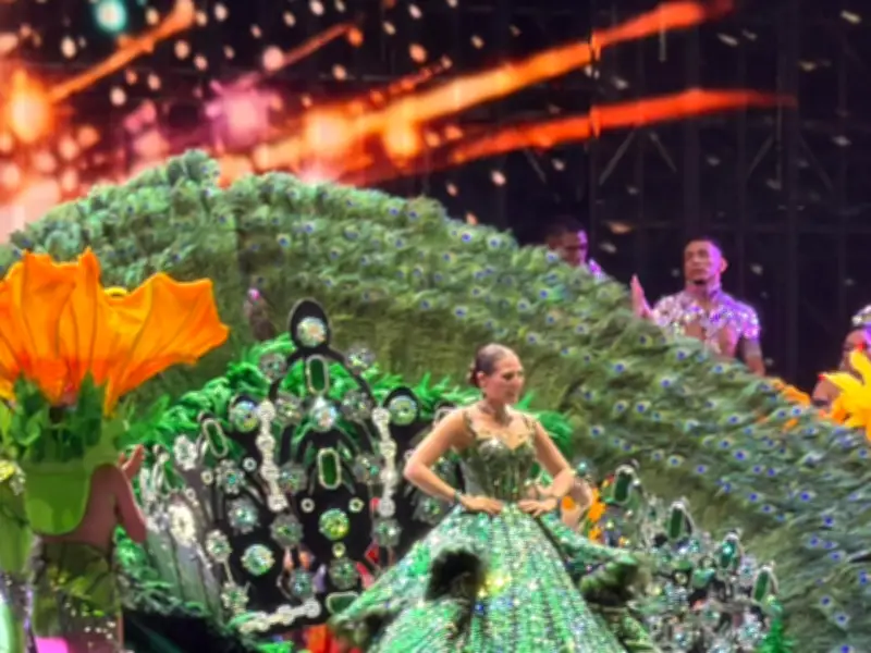 Coronación de Michelle Char: Unidad histórica de exreinas en el Carnaval de Barranquilla