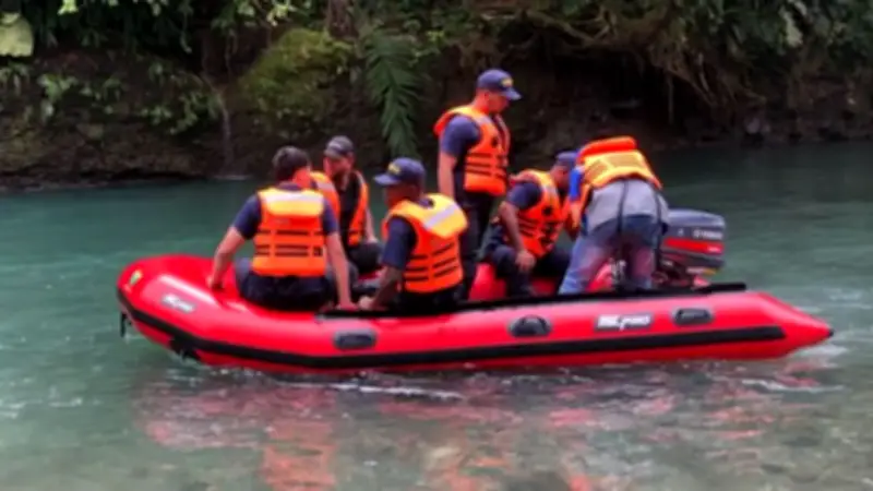 Corriente de río en Urabá arrastra a adulta mayor y su nieta al intentar cruzar en garrucha
