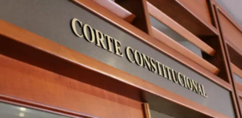 Corte Constitucional declara inexequibles artículos del Plan de Desarrollo sobre contratación directa