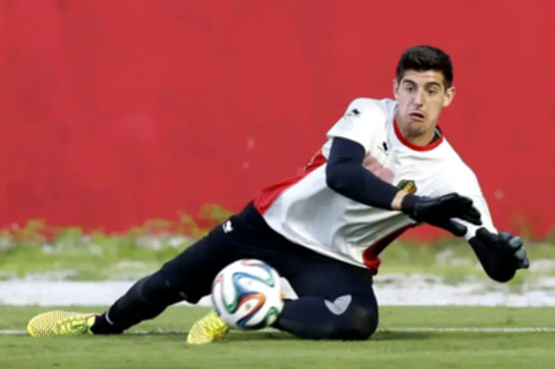 Courtois equipara gravedad de insultos homofóbicos y racistas en caso Vinícius