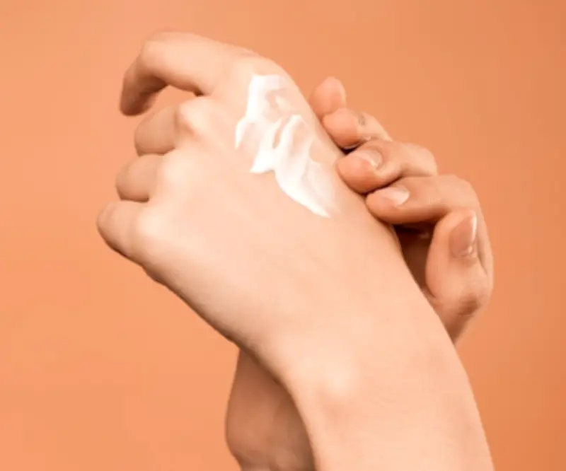 Cuidado de la piel: una necesidad vital frente al cambio climático y la contaminación