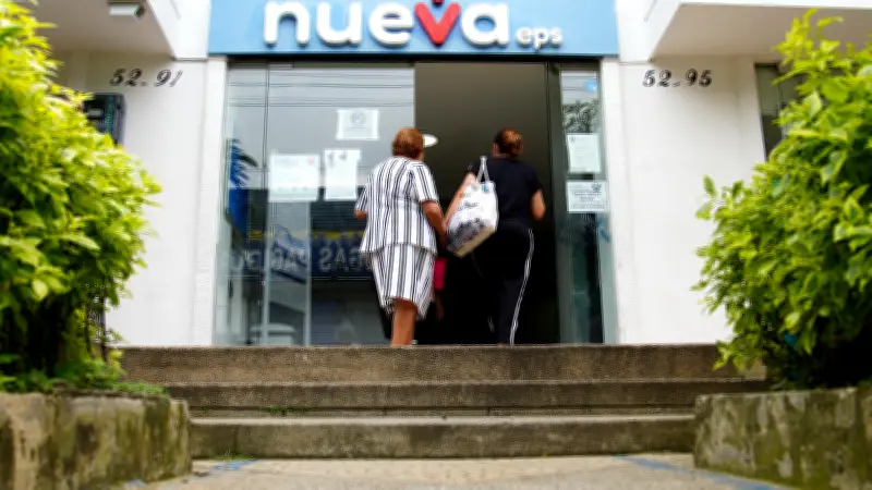 Decreto 0182 de 2026 reordena EPS en Colombia con traslados masivos de afiliados