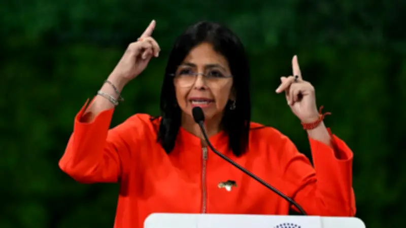 Delcy Rodríguez confirma compromiso con elecciones libres en Venezuela tras reunión con EE.UU.
