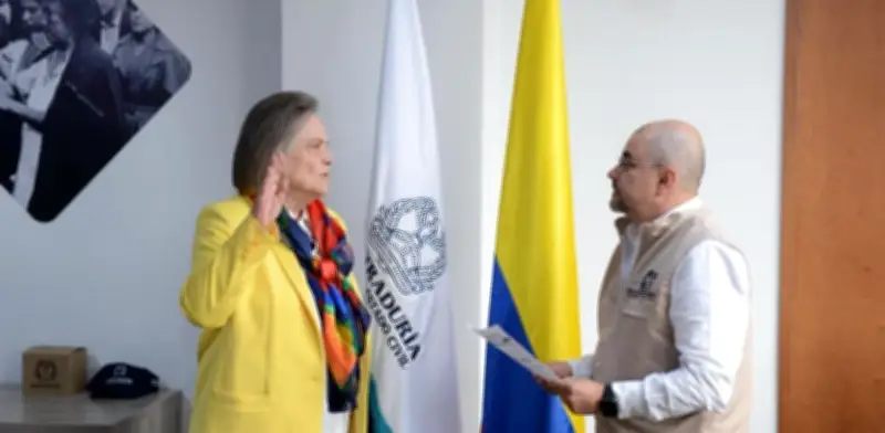 Demandan ante el CNE candidatura de Clara López por presunta doble militancia política