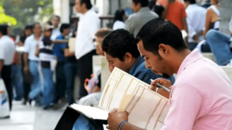 Desempleo en Colombia registra fuerte caída en enero, pero preocupa aumento del rebusque