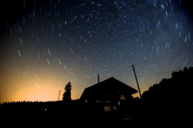 Desfile planetario ilumina el cielo: seis mundos visibles en una noche excepcional