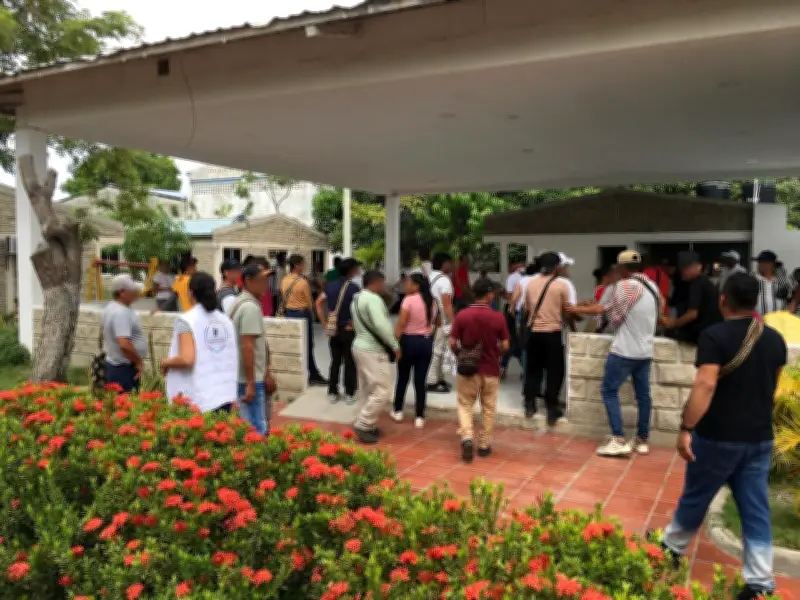 Desplazados en Magdalena sufren intoxicación masiva y regresan a zonas de riesgo por abandono estatal