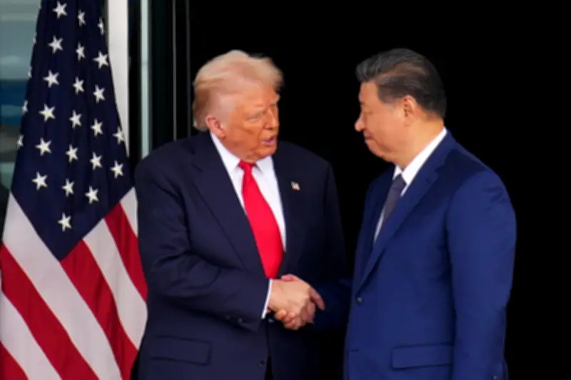 Déficit comercial de EE.UU. con China cae a mínimo histórico en 2025 por aranceles de Trump