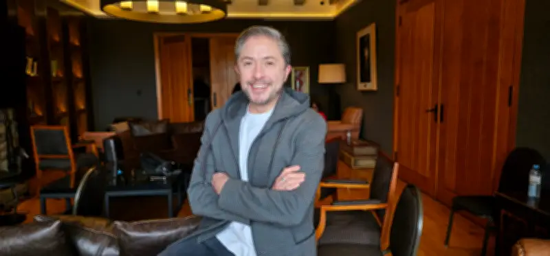 Diseñador colombiano lidera la dirección creativa de Motorola a nivel global