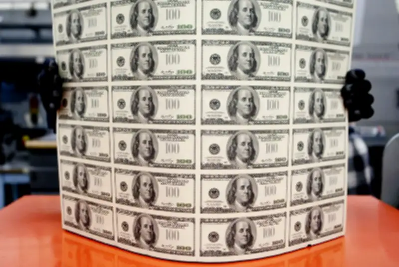 Dólar inicia semana con TRM de $3.652,89 tras cierre a la baja y feriado en EE.UU.