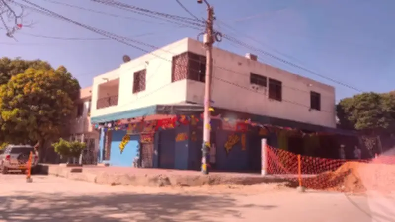 Dos turistas en UCI tras ataque a bala en Barranquilla; presunta extorsión