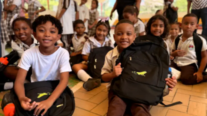Ecopetrol entrega kits escolares en Cartagena para combatir la deserción estudiantil