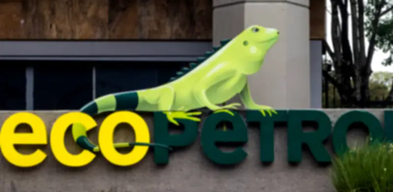 Ecopetrol proyecta utilidades más bajas del 2025 y déficit pendiente en el FEPC