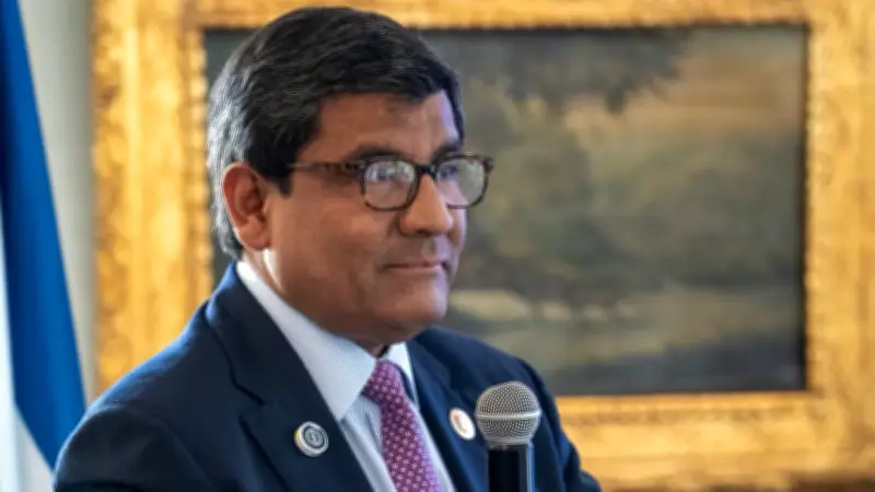 Ecuador califica de exitoso arancel del 30% a productos colombianos por seguridad fronteriza