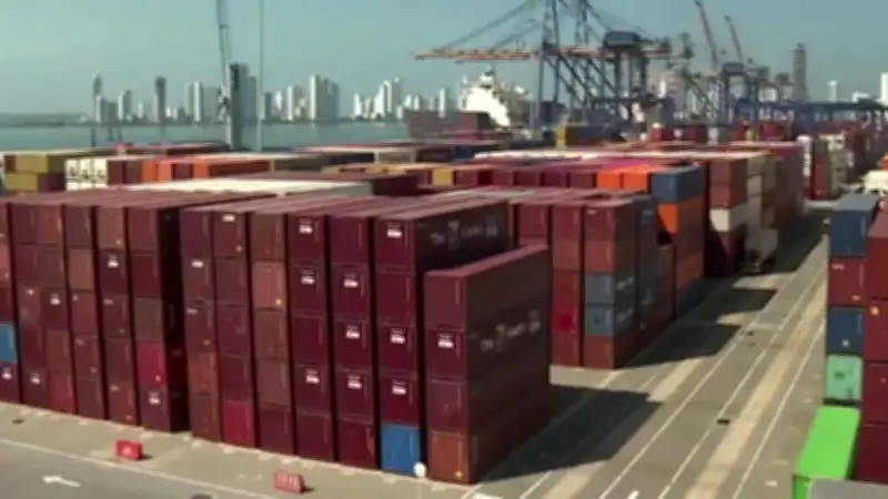 Ecuador eleva aranceles a importaciones colombianas del 30% al 50% por seguridad nacional