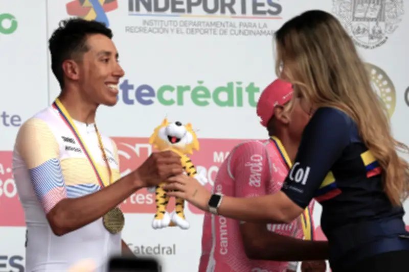 Egan Bernal gana oro nacional pero cae en ranking UCI; Pogačar sigue líder mundial