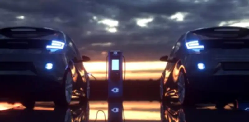 El auge de vehículos eléctricos tensiona costos de seguros en Colombia