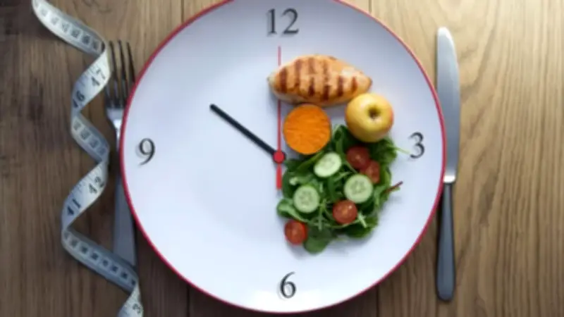 El ayuno intermitente no cumple con su fama para perder peso, según estudio