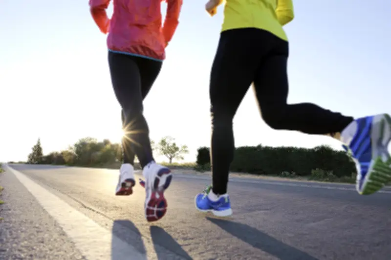 El calzado adecuado: el elemento clave que previene lesiones en corredores