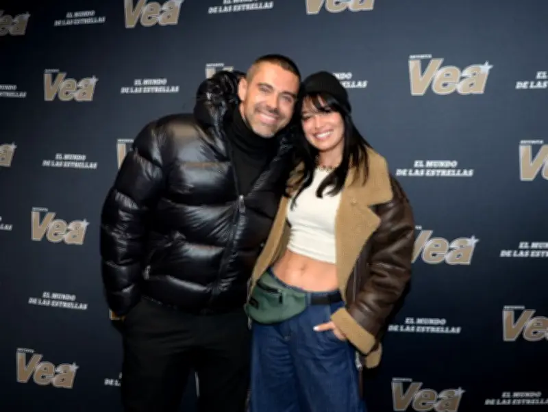 Emmanuel Esparza y Essined Aponte anuncian su compromiso matrimonial tras años de amor