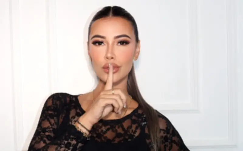 Emotiva propuesta de matrimonio en 'La Casa de los Famosos 2026' sorprende a Manuela Gómez