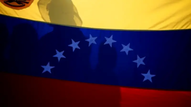 Enrique Márquez se postula como primer candidato presidencial en Venezuela tras caída de Maduro