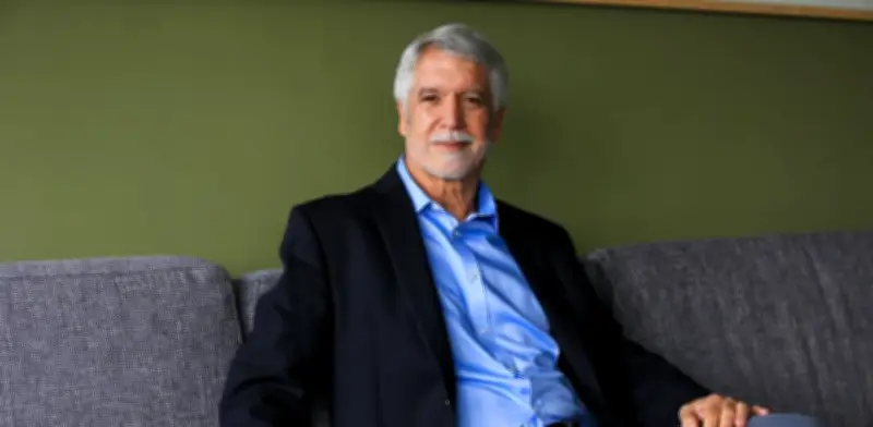 Enrique Peñalosa promete 'reconquistar' Colombia con seguridad y desarrollo urbano