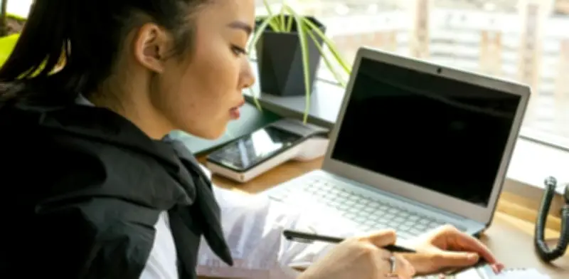 Errores financieros en pymes: cuando el negocio crece pero la caja no refleja el éxito