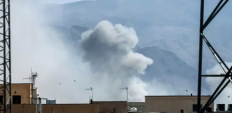 Estados Unidos e Israel lanzan ataque masivo contra Irán; Teherán responde con misiles