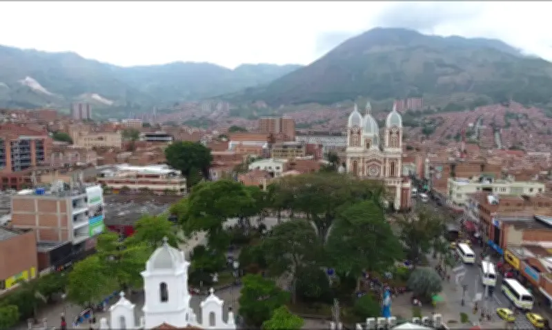 Estudiante de 14 años muere apuñalado en riña escolar en Bello, Antioquia