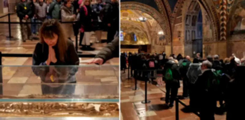 Exhiben por primera vez los restos de San Francisco de Asís en su ciudad natal italiana