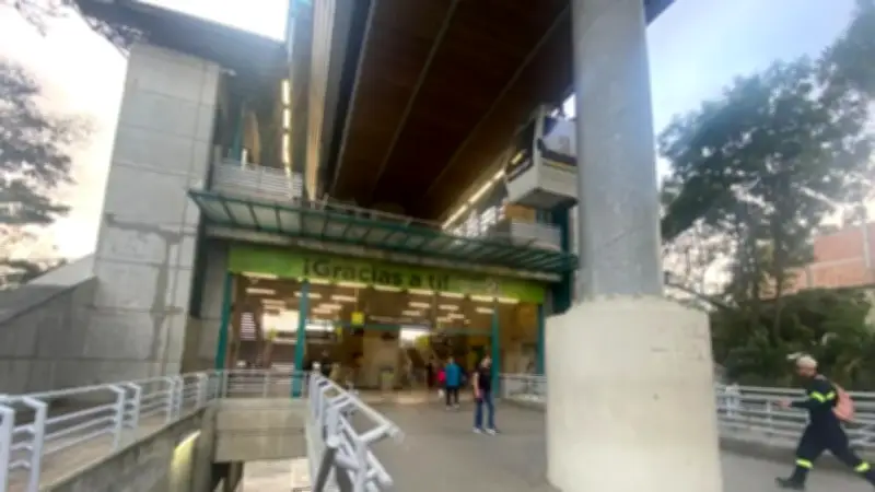 Falla técnica en Línea K del Metrocable activa plan de movilidad en nororiente de Medellín