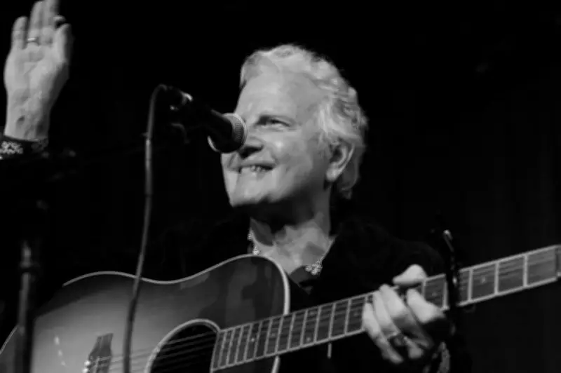 Fallece Billy Steinberg, legendario compositor de éxitos como 'True Colors' y 'Eternal Flame'