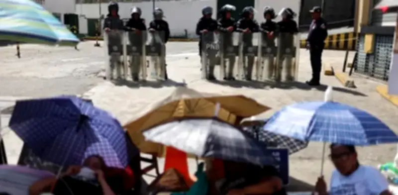 Familiares de presos políticos en Caracas cumplen 24 horas en huelga de hambre exigiendo liberaciones