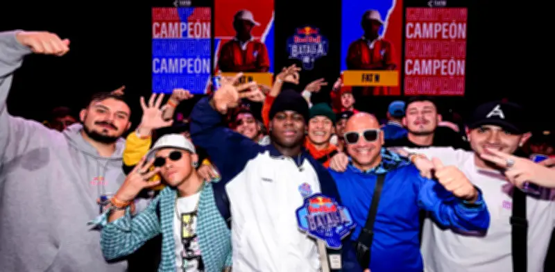 Fat N, el freestyler caleño de 19 años, clasifica a la Internacional de Red Bull Batalla 2026