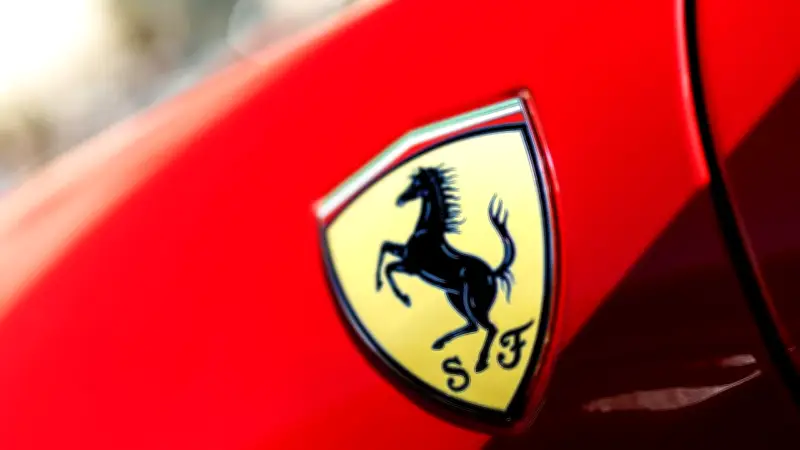 Ferrari Luce: El deportivo eléctrico que recupera botones y detalles clásicos