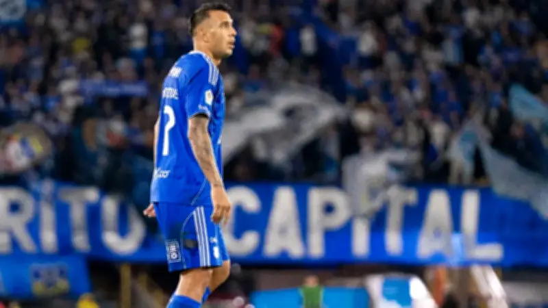 Filtración de camiseta suplente de Millonarios desata polémica entre hinchas en redes sociales