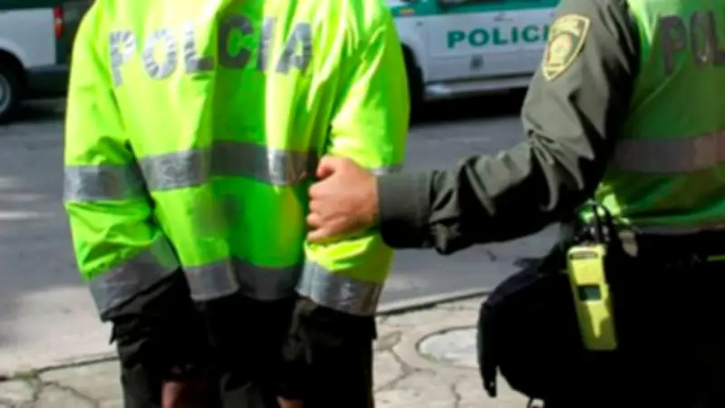 Fiscalía judicializa a patrullero en San Andrés por extorsión a turistas extranjeros