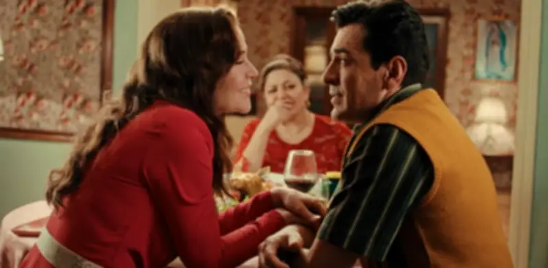 Flora Martínez estrena '¡Basta mamá!': Una comedia sobre verdades que liberan de patrones tóxicos