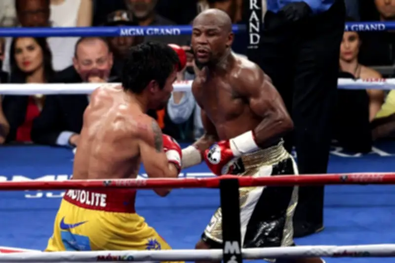 Floyd Mayweather anuncia su regreso al boxeo profesional en 2026 tras nueve años de retiro