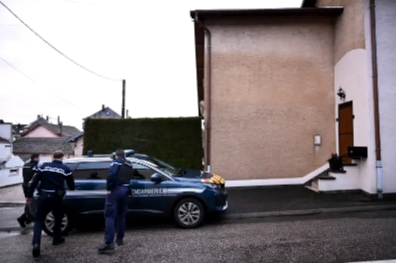 Francia: Hallan dos bebés muertos en congelador y detienen a su madre de 50 años
