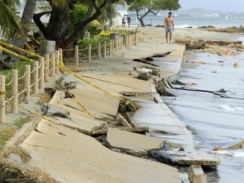 Frente frío azota Cartagena: Playa 3 sufre graves daños en infraestructura costera