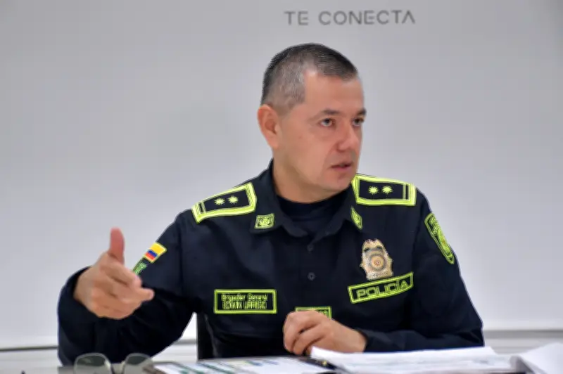 General Urrego demanda a Petro tras acusaciones de complot con drogas en carro presidencial