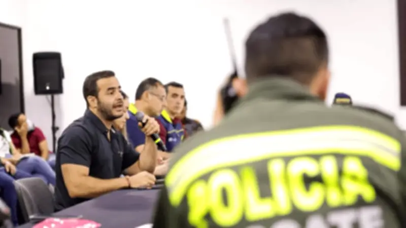 Gobernador de Córdoba reclama a Petro: 'Esta también es su tierra' en emergencias