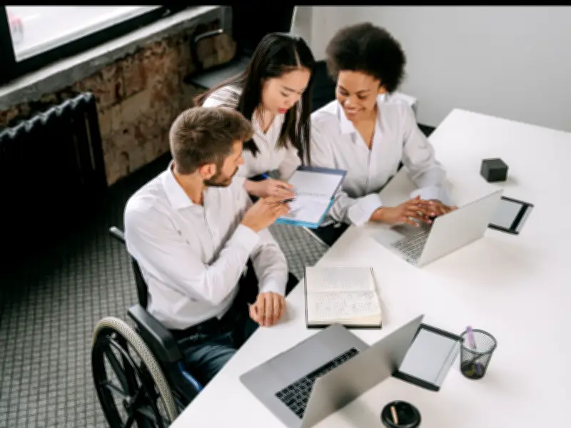 Gobierno alista resolución con apoyos financieros para pymes tras acuerdo sobre salario mínimo