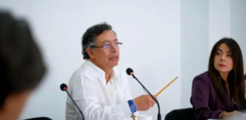 Gobierno de Petro justifica emergencia económica con cifras de inundaciones en ocho departamentos