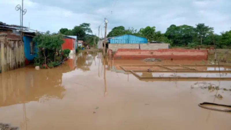 Gobierno declara emergencia en ocho departamentos por frente frío en el Caribe