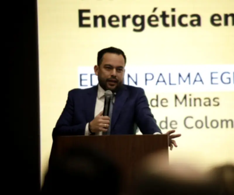 Gobierno impone impuesto del 2% a generadoras de energía en zonas de emergencia hídrica