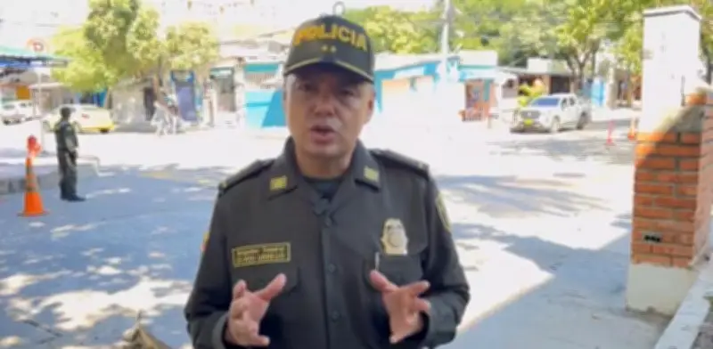 Gobierno oficializa retiro del general Edwin Urrego tras acusaciones de Petro sobre complot